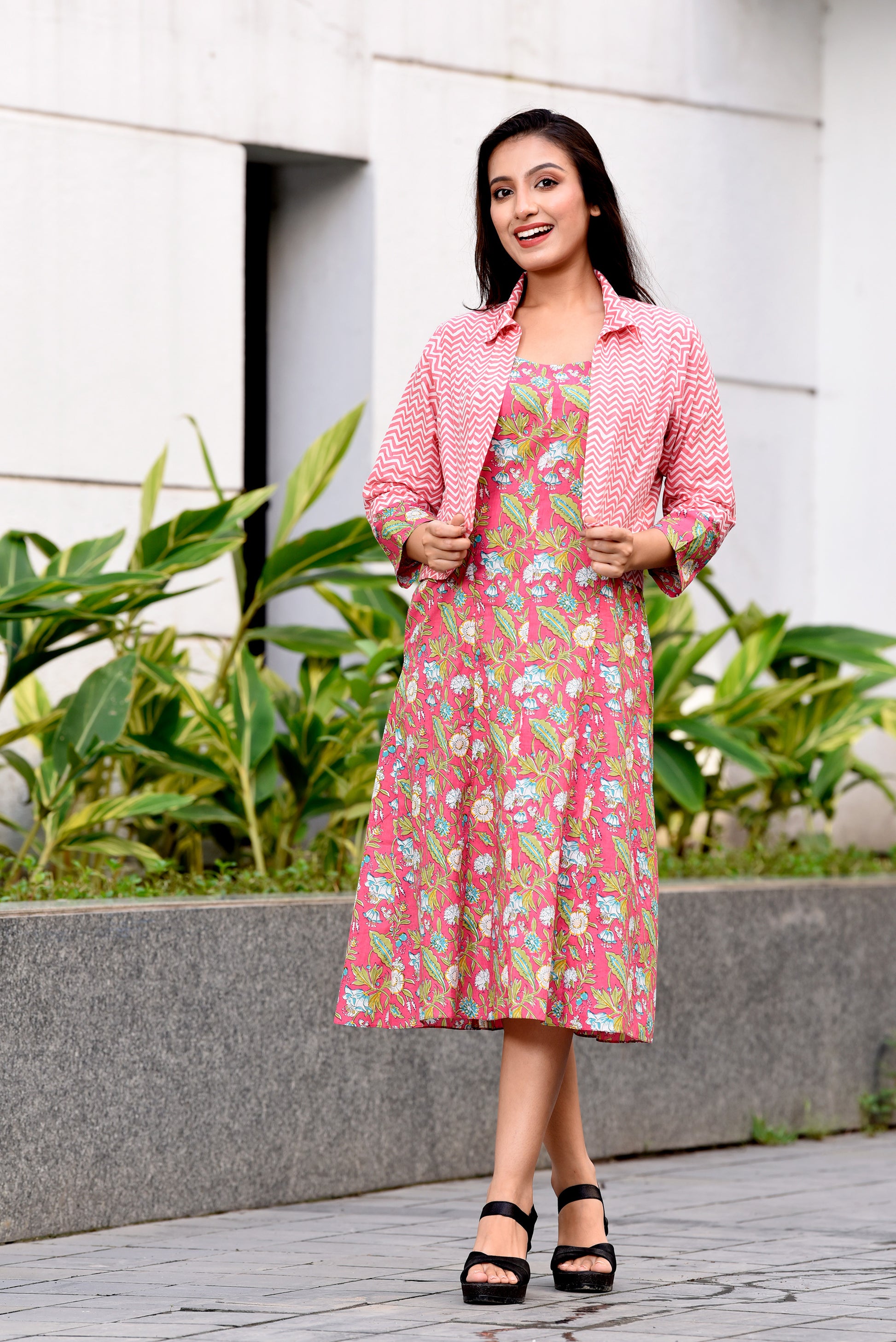Sleeveless Dress with Short Jacket Sleeveless Dress with Short Jacket